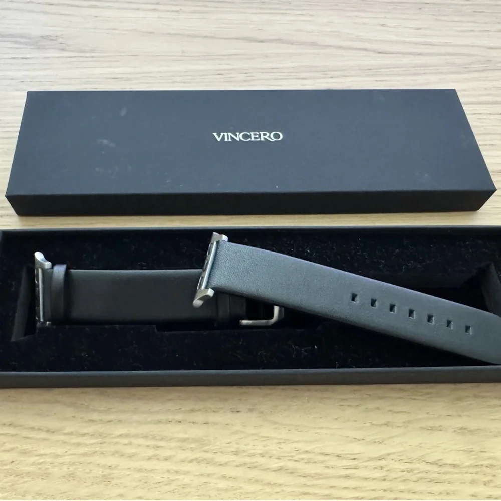 VINCERO Black Leather Apple Watch Band